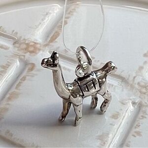 Vintage Llama Pendant Charm – 925 Sterling Silver – New Old Stock